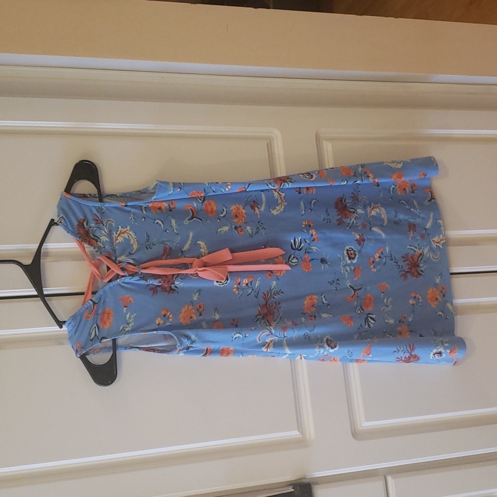 Dress - Picture 2 of 5